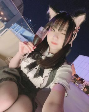 微博妹纸霜月shimo – 一緒に飲みますか？