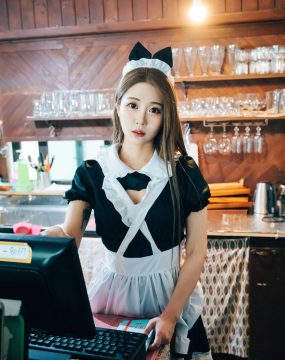 [LOOZY] Bomi – Maid cafe