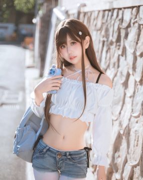 阳光美少女萌芽儿o0 – 邻家小恶魔