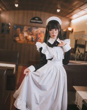 焖焖碳 – 女仆