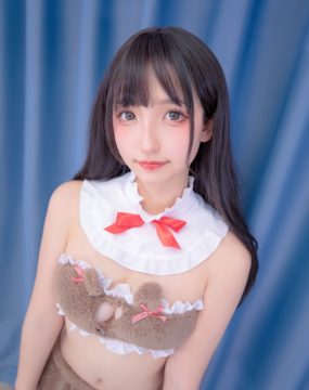 萝莉神楽板真冬 熊少女