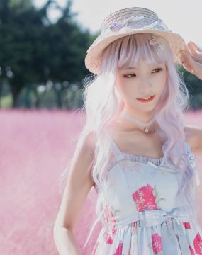 清纯妹子西瓜 粉草