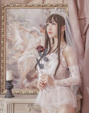 网红COS 脱尾巴Mizuki – 婚纱