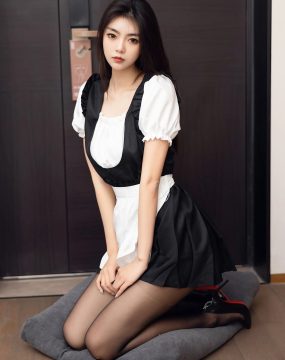 秀人网 No.5706 可樂Vicky 黑丝美腿